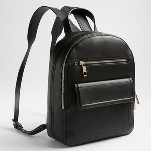 GAP Modern Backpack True Black